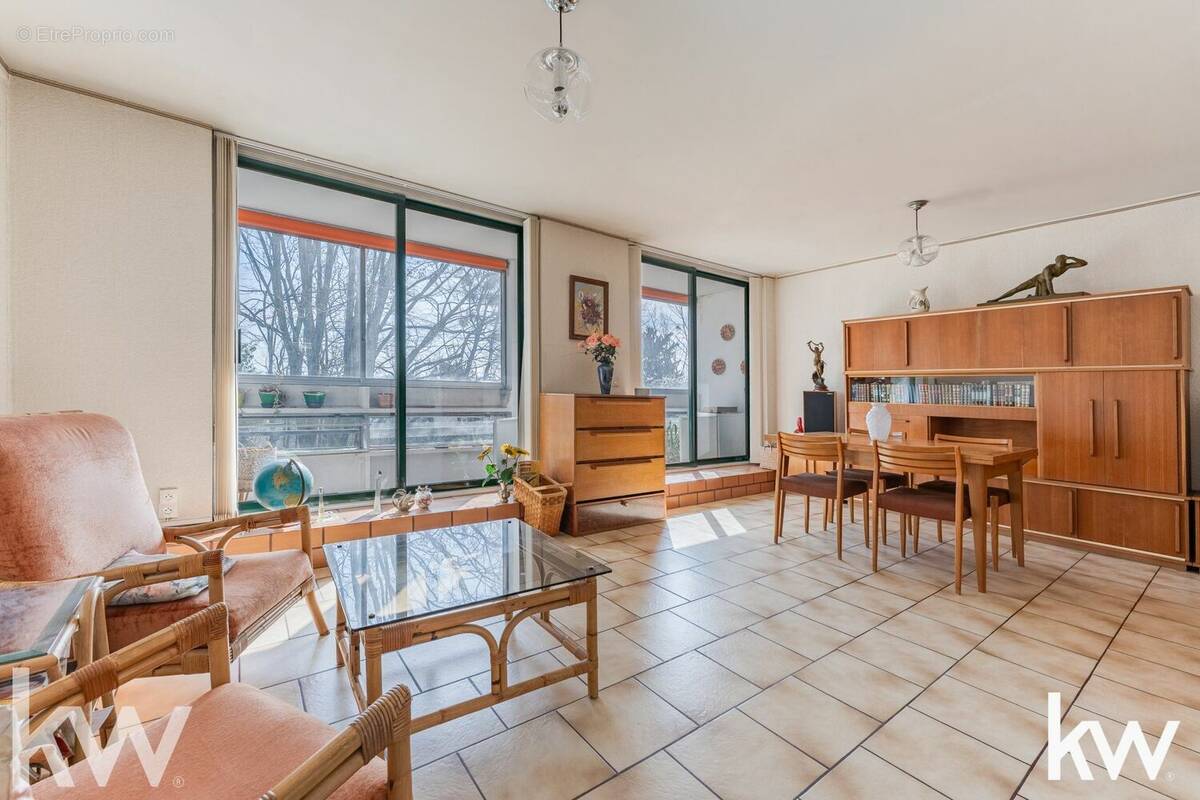 Appartement à LYON-9E