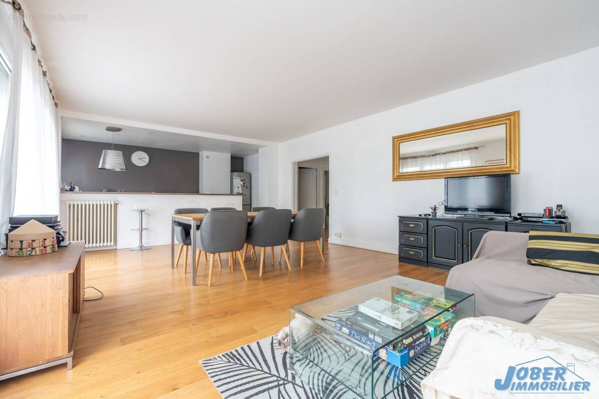 Appartement à NOGENT-SUR-MARNE