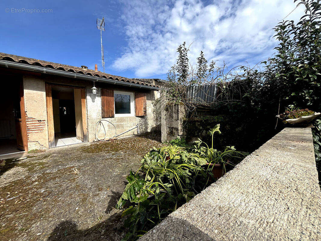 Maison à GRANGES-SUR-LOT