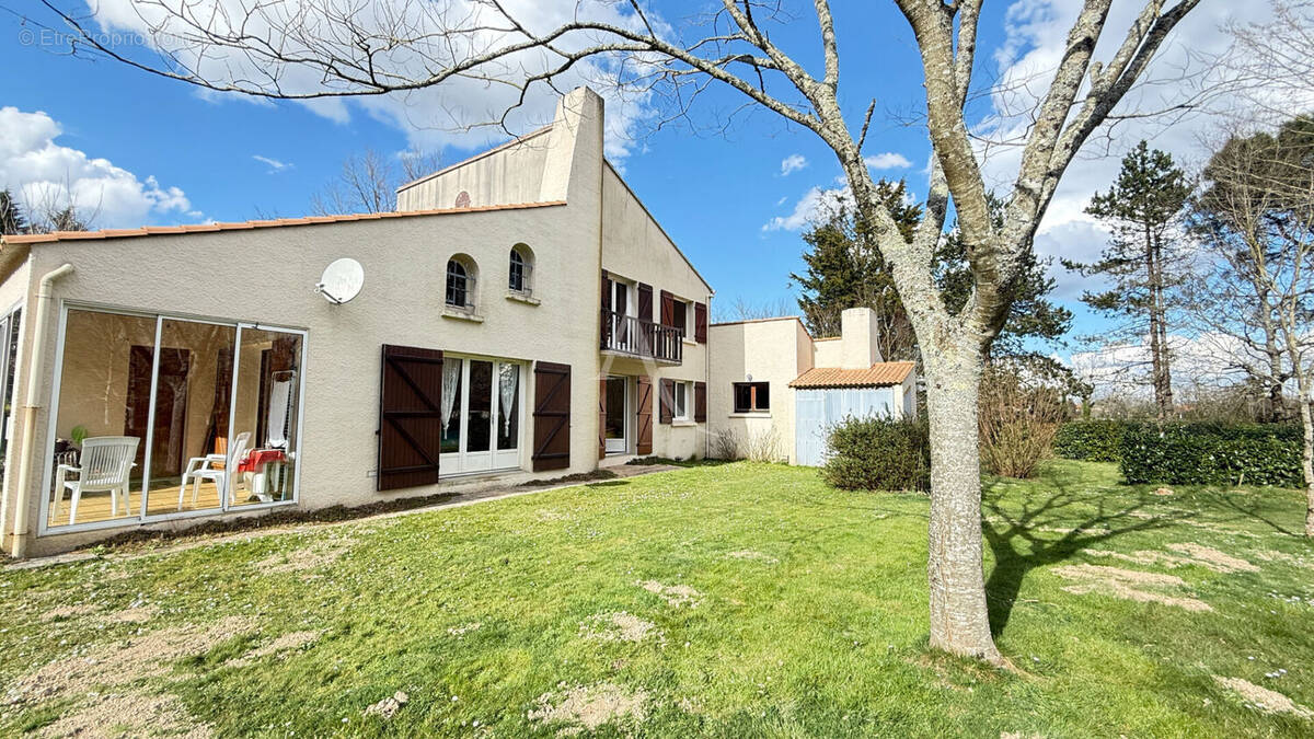 Maison à AUBIGNY