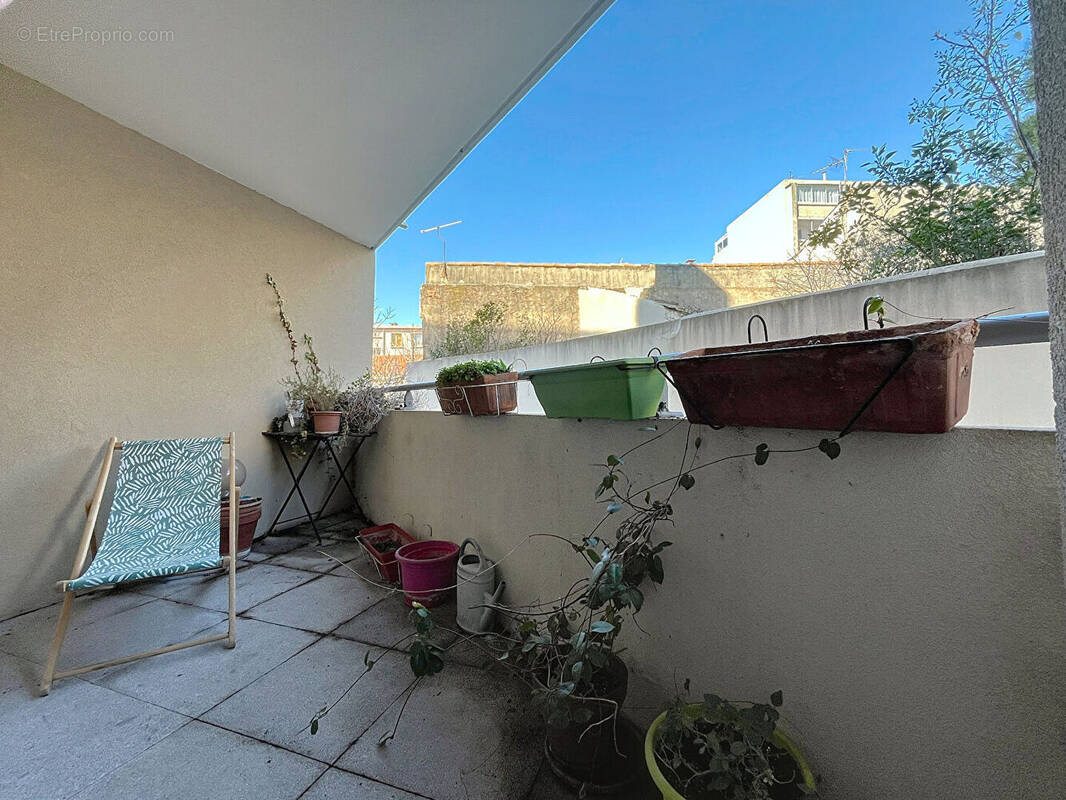 Appartement à MARSEILLE-4E