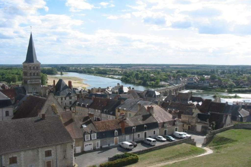 Maison à LA CHARITE-SUR-LOIRE