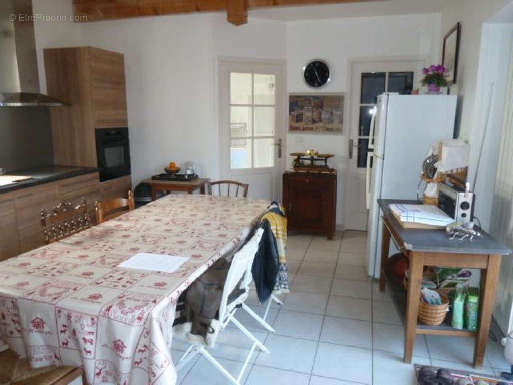 Maison à SAUVETERRE-LA-LEMANCE