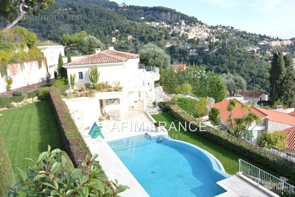 Maison à ROQUEBRUNE-CAP-MARTIN