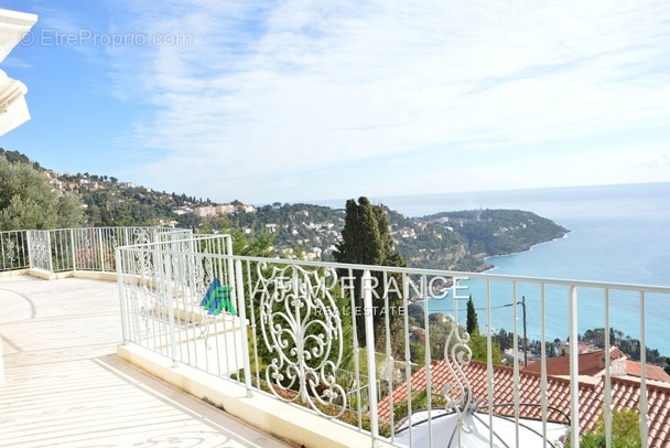 Maison à ROQUEBRUNE-CAP-MARTIN