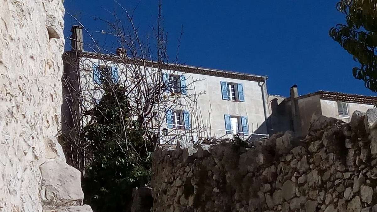 Maison à COURSEGOULES