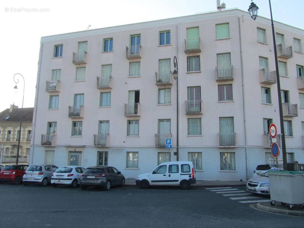 Appartement à COSNE-COURS-SUR-LOIRE