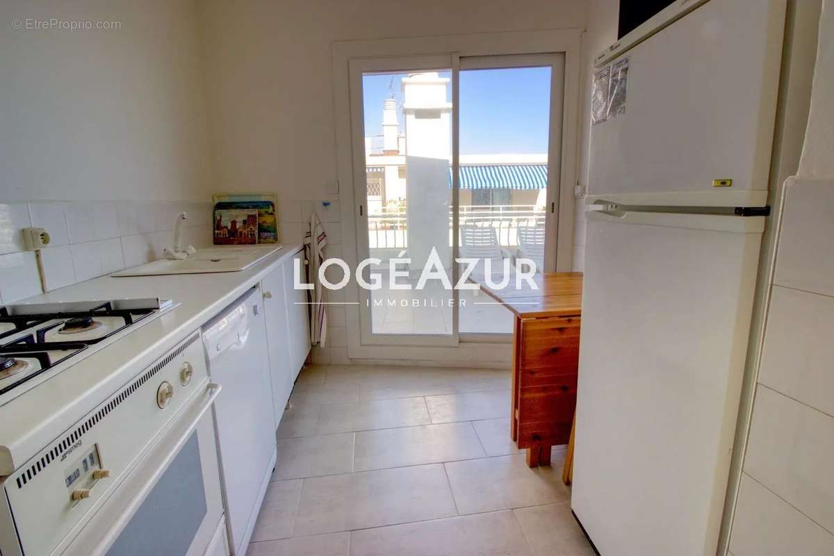 Appartement à VALLAURIS