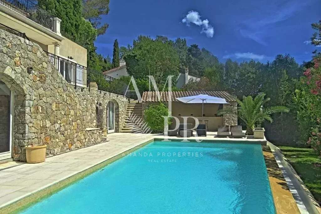 Maison à MOUGINS