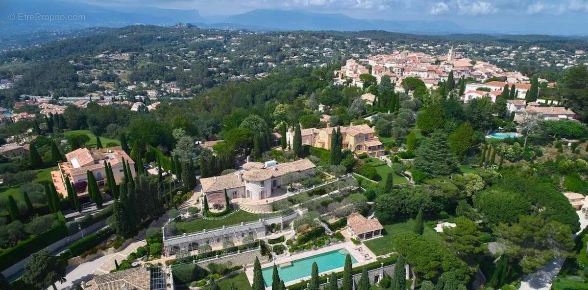 Maison à MOUGINS