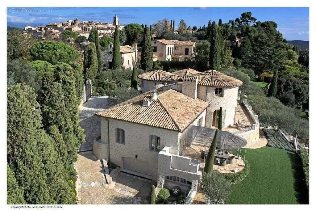 Maison à MOUGINS