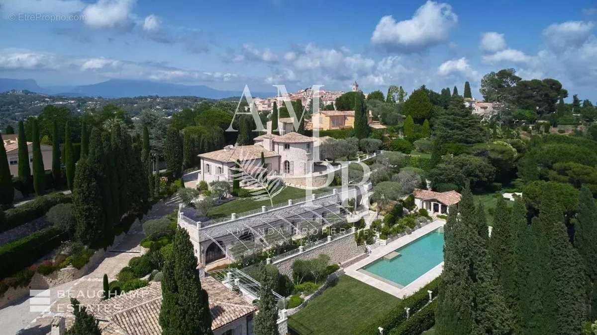 Maison à MOUGINS