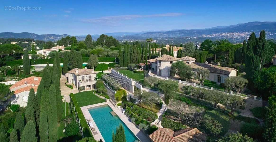 Maison à MOUGINS