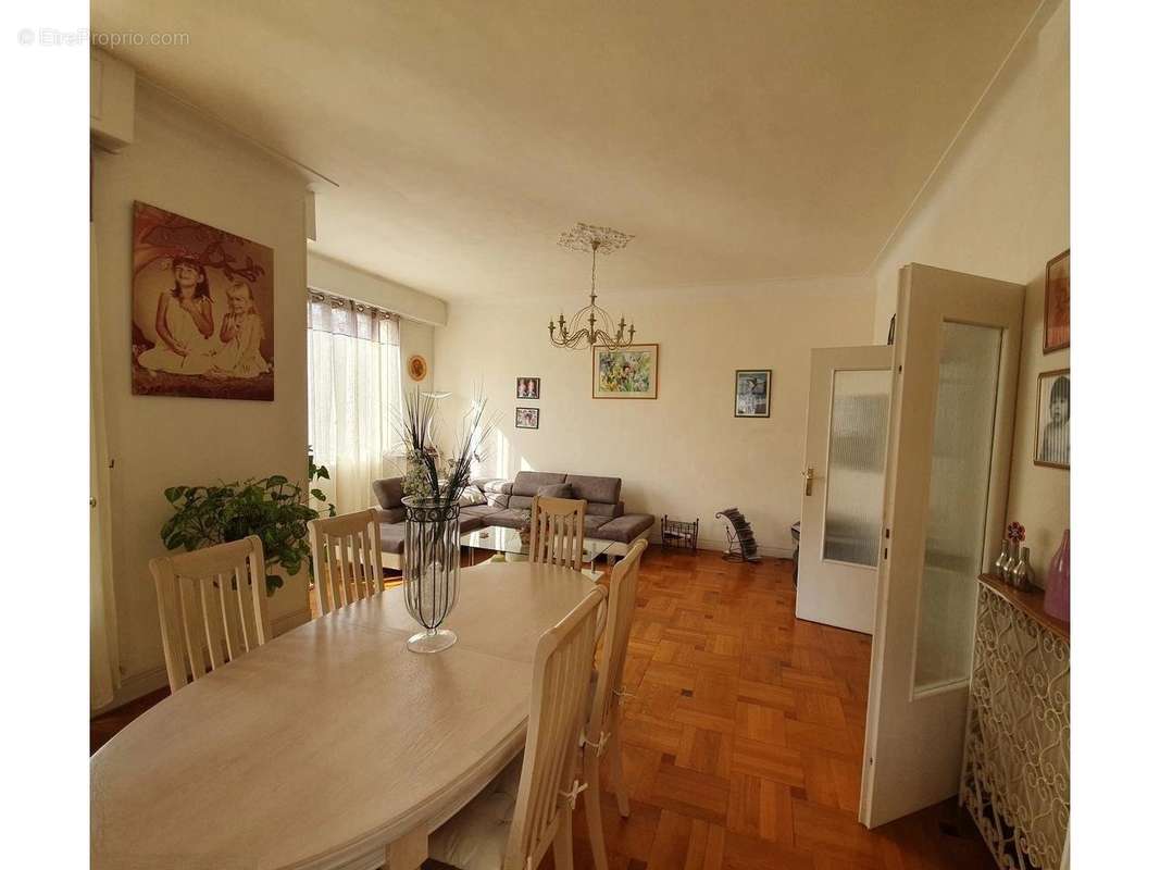 Appartement à NICE