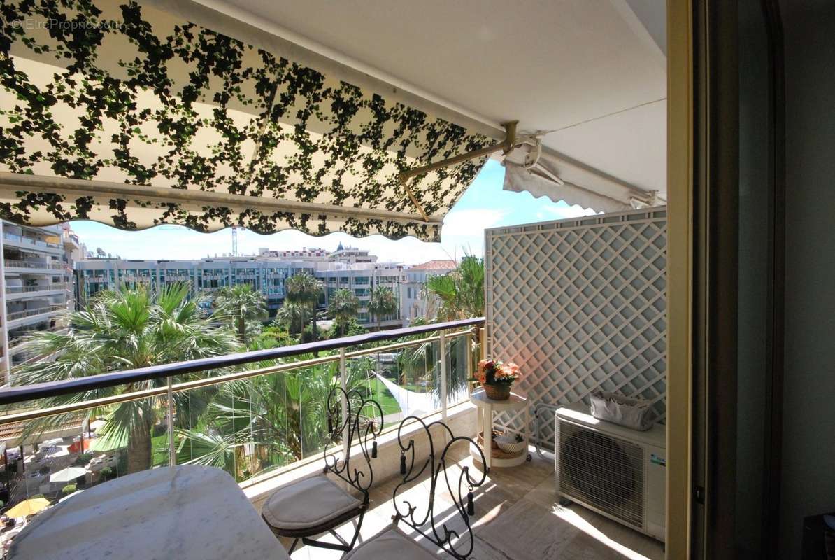 Appartement à CANNES