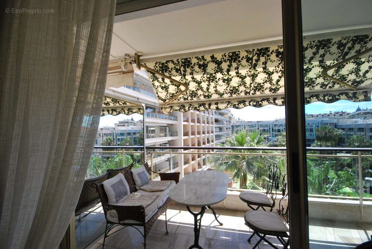 Appartement à CANNES