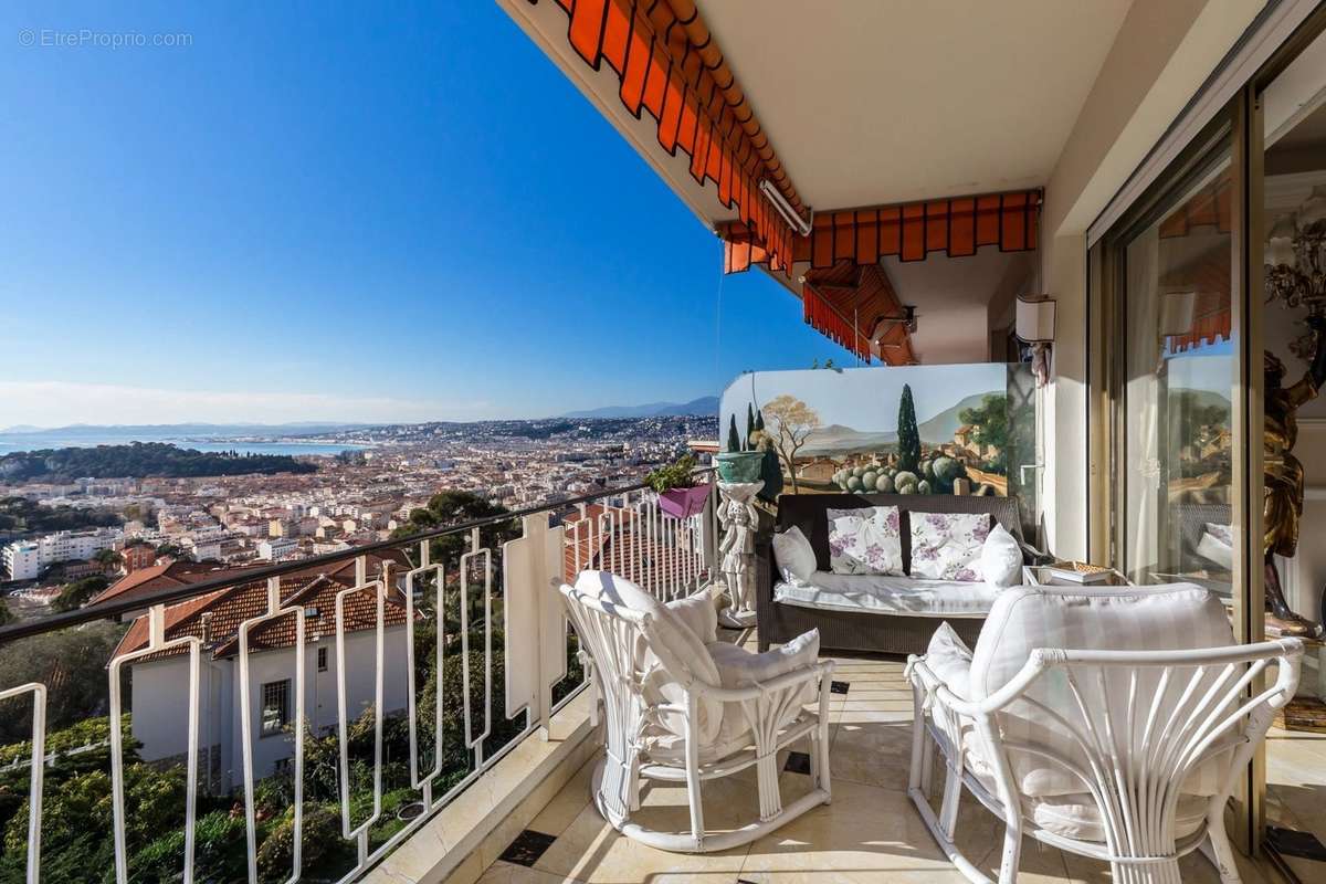 Appartement à NICE