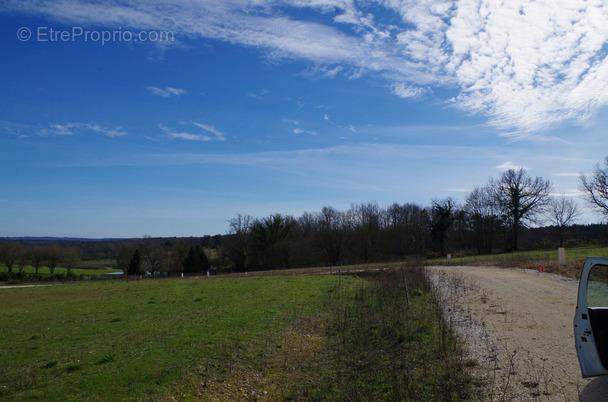 Terrain à PERIGUEUX