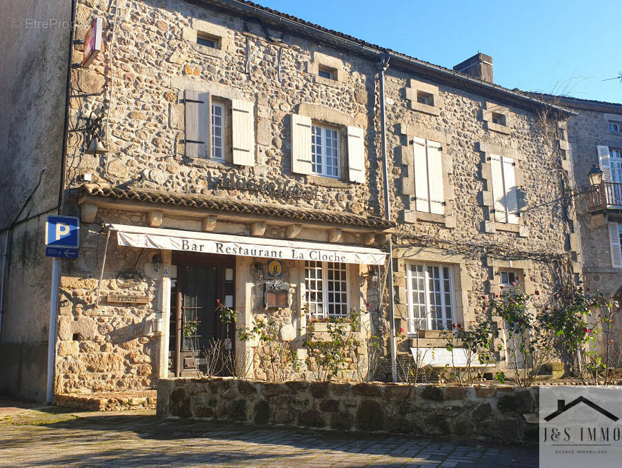 Maison à ABJAT-SUR-BANDIAT