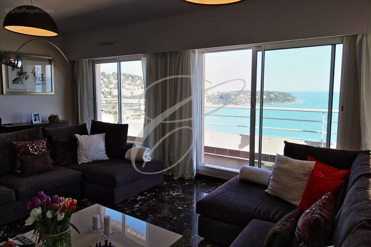 Appartement à ROQUEBRUNE-CAP-MARTIN