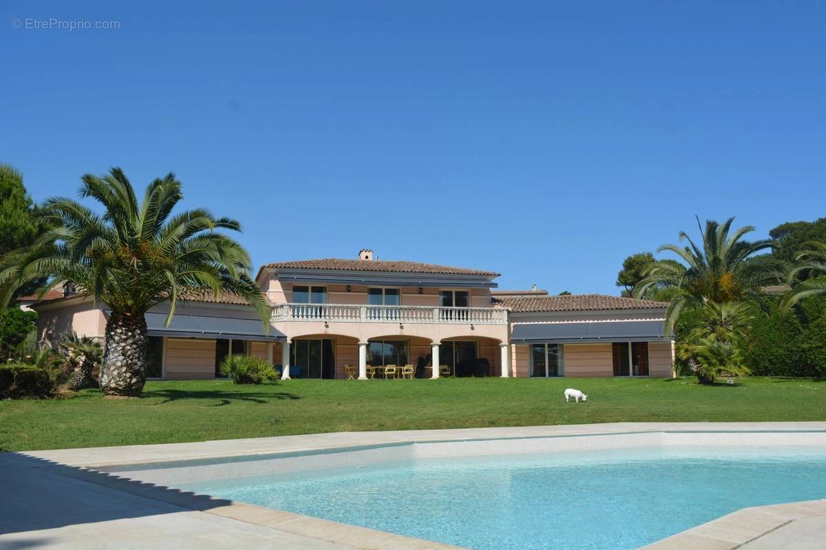 Maison à MOUGINS