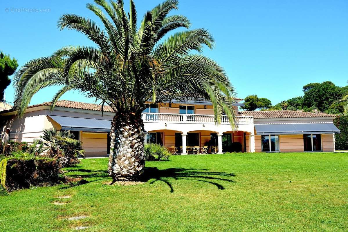 Maison à MOUGINS