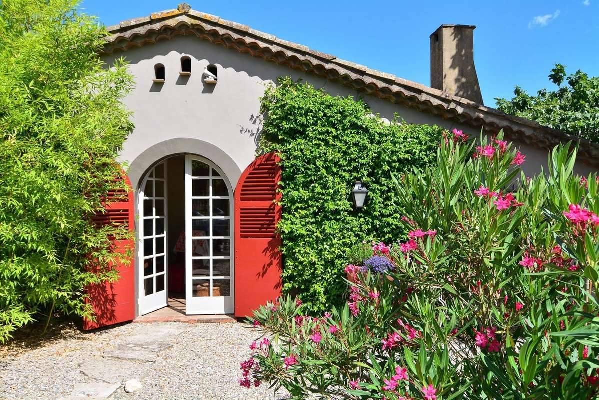 Maison à MOUGINS