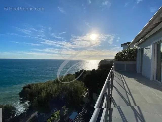 Appartement à ROQUEBRUNE-CAP-MARTIN