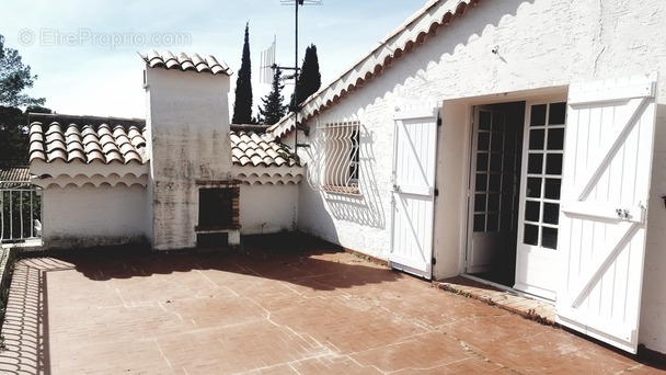 Maison à MOUGINS