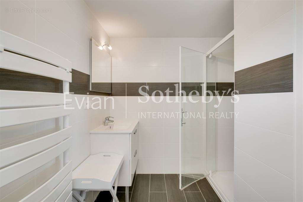 Appartement à EVIAN-LES-BAINS