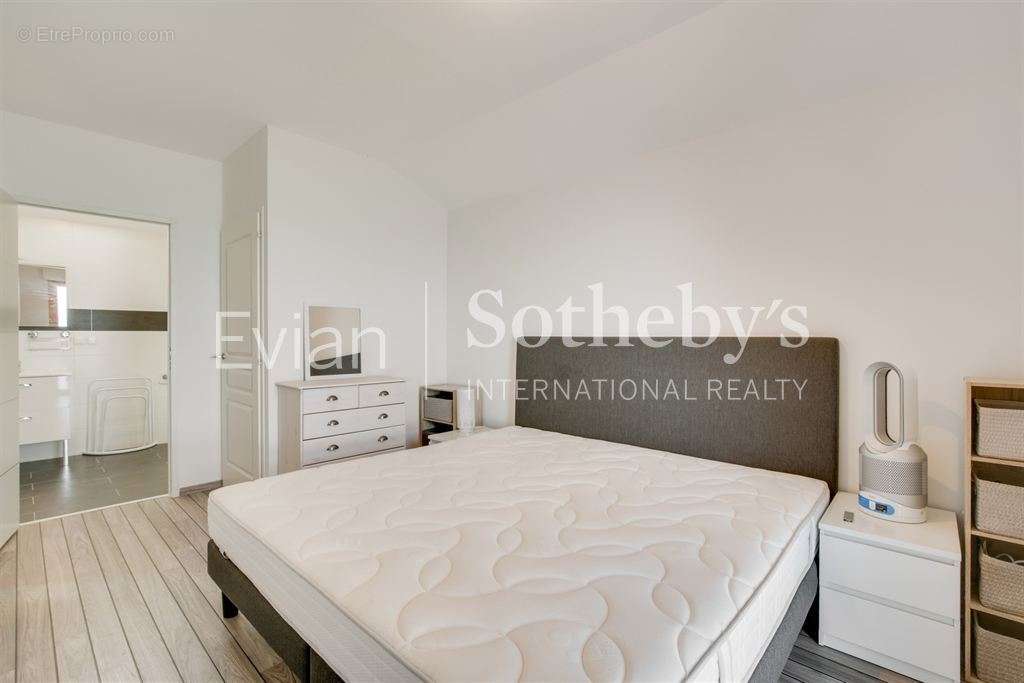 Appartement à EVIAN-LES-BAINS