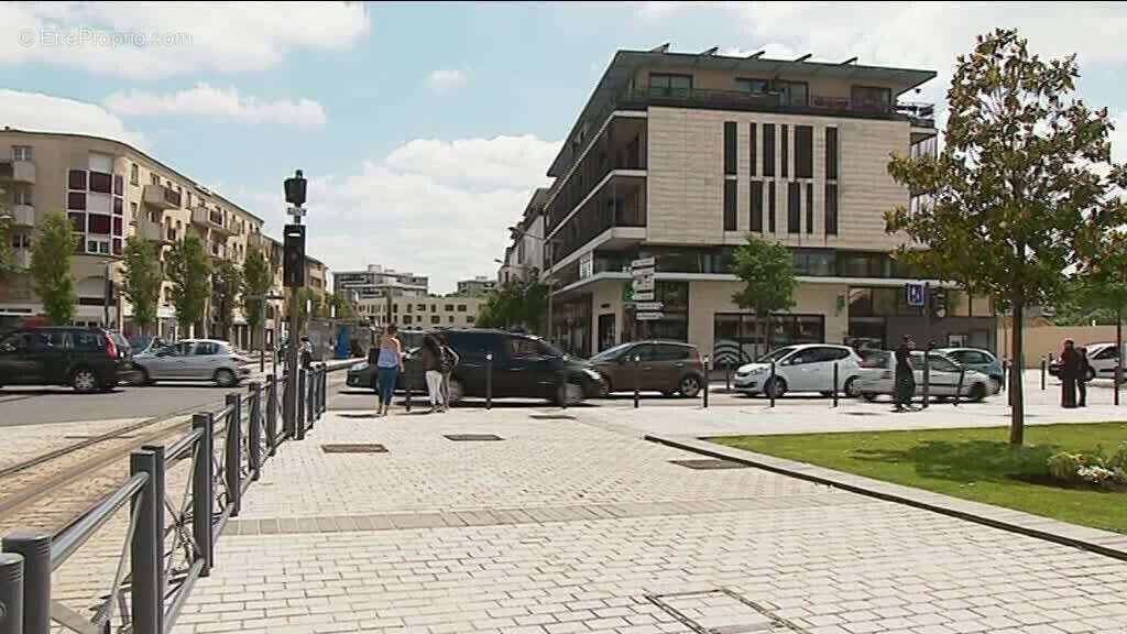 Avenue des eyquems à Merignac